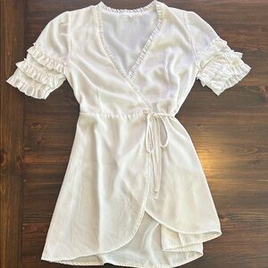 Chic White Ruffle Sleeve Mini Dress